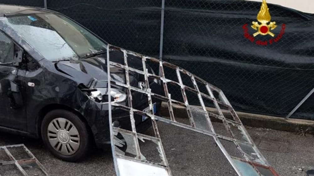Scoppia bombola di gpl: ferito un meccanico a Padova