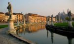 Ragazze palpeggiate in Prato della Valle: caccia al maniaco