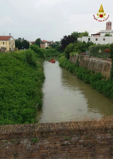 Este: rinvenuto in un fossato il cadavere di un 70enne