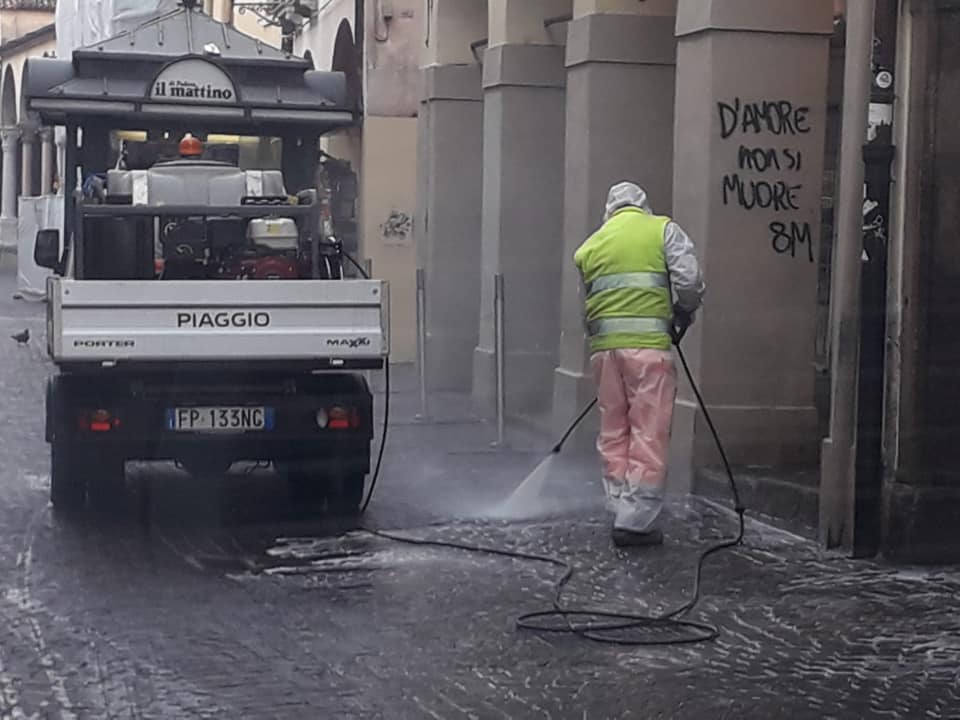 Padova: all’alba il via all’igienizzazione delle strade