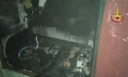 Brucia una mansarda nel centro di Padova: danni ingenti