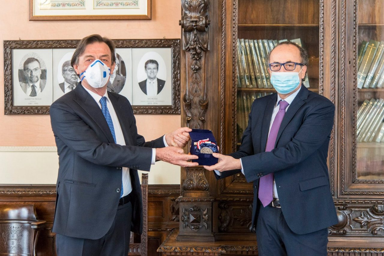 Padova saluta il suo Prefetto, Giordani gli consegna il sigillo della città
