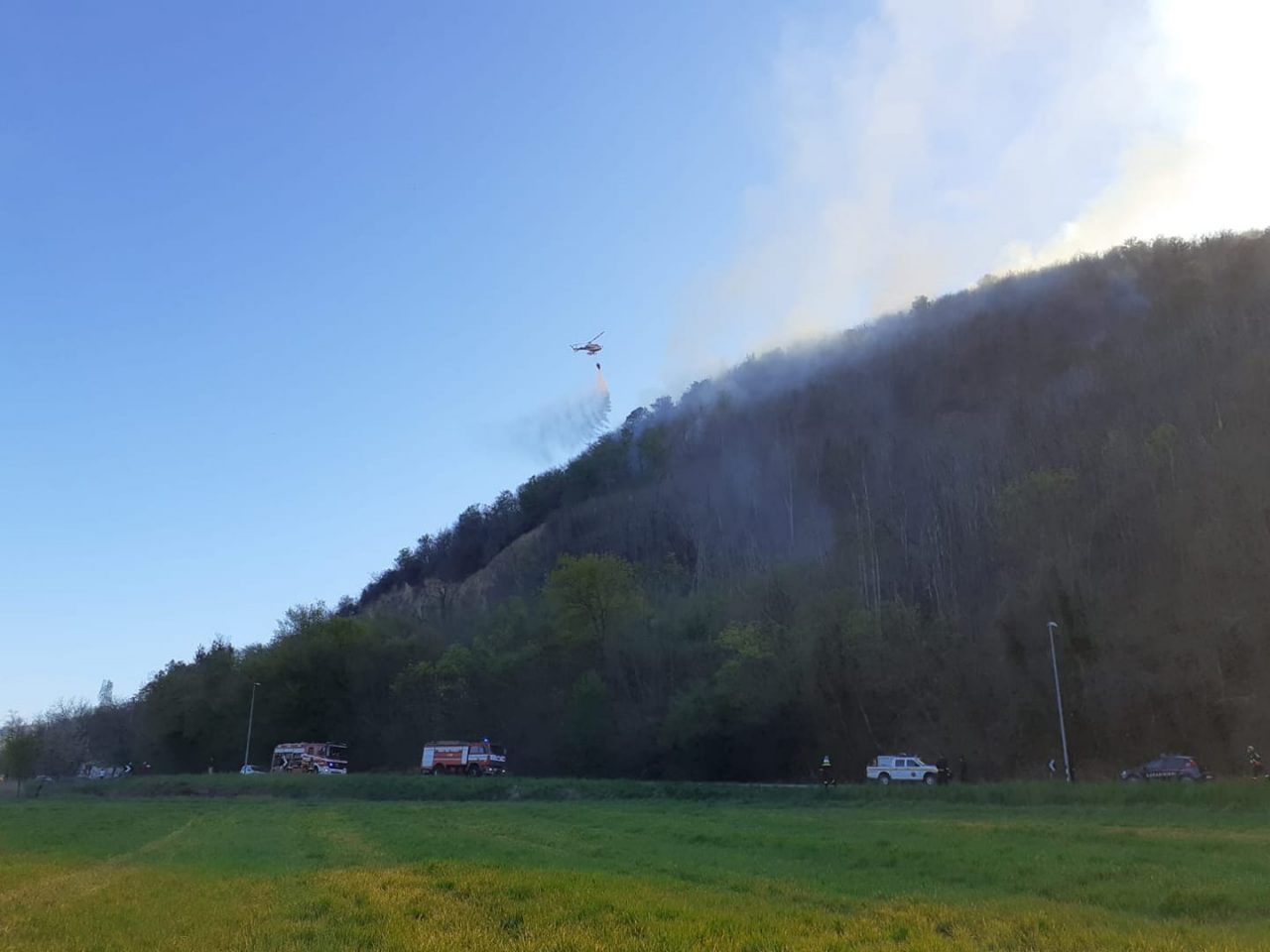 Incendio sui colli, Bottacin: “Grande impegno delle forze regionali in campo”