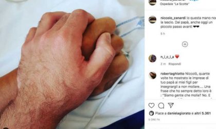 "Io questa mano non la lascio", il figlio di Zanardi Niccolò commuove con il suo ultimo messaggio social