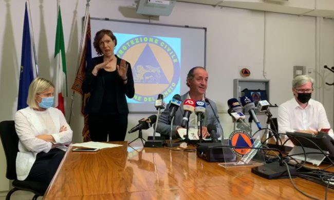 Zaia: “Abbiamo 45 focolai in Veneto. Oggi firmo l’ordinanza che proroga tutte le misure”