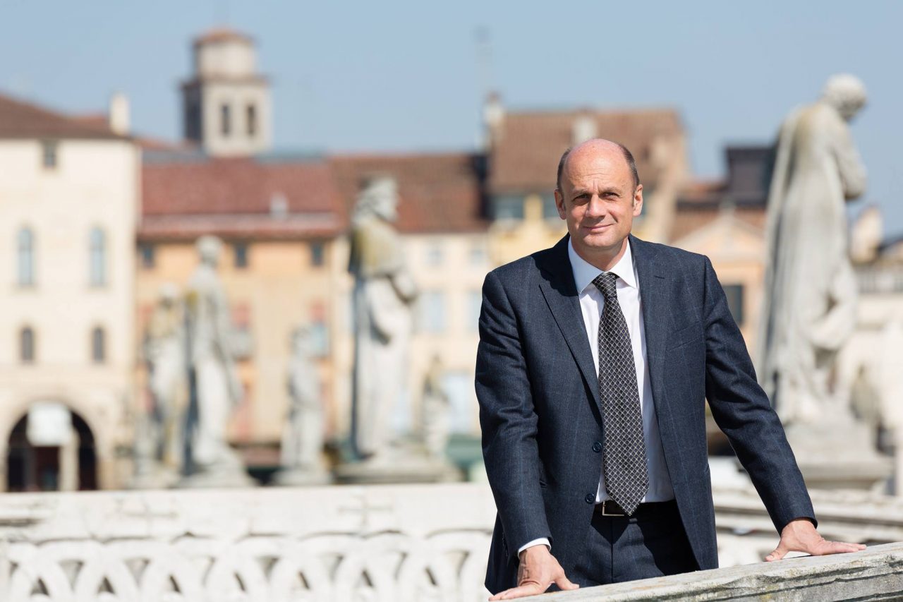 Arturo Lorenzoni positivo al Covid: “Chi mi ha incontrato faccia il tampone”