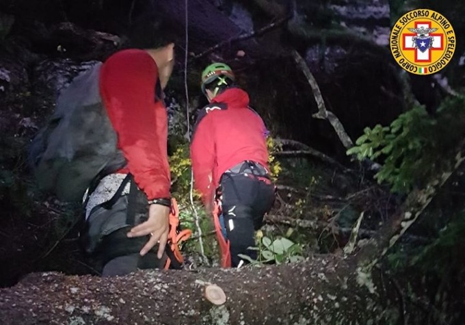Coppia padovana resta bloccata sul canalone col buio che incombe: salvati dal Soccorso alpino