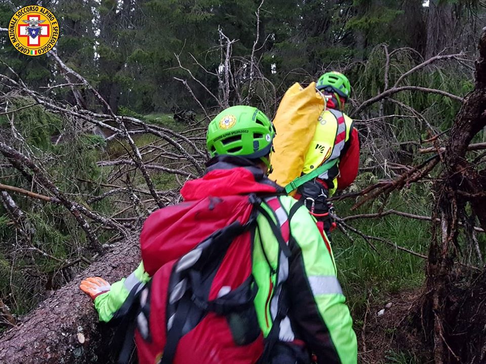 Bloccati sul bordo del dirupo, salvati dal Soccorso alpino tre ragazzi padovani – FOTO