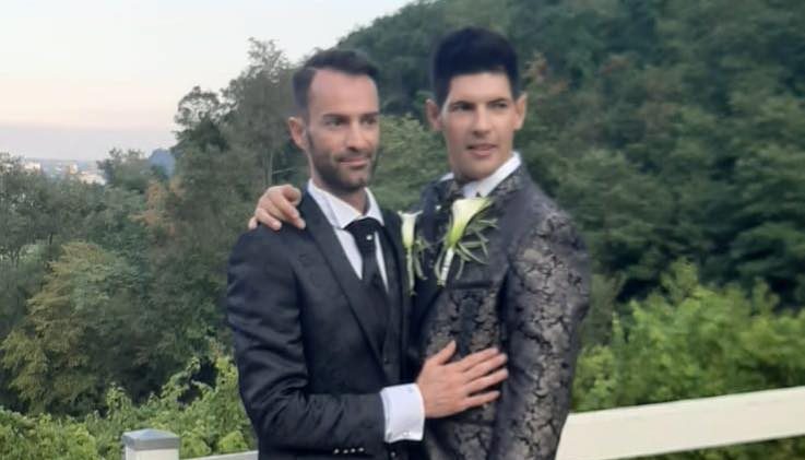 Omofobia in viaggio di nozze: coppia gay padovana denuncia il resort