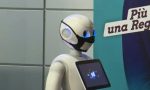 Lorenzoni partecipa all’assemblea della lista grazie al robot Pepper