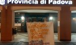 Striscioni nella notte a Padova: attivisti dello sport chiedono interventi per ripartire - Gallery
