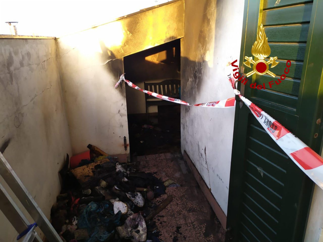 Attimi di paura a Pozzonovo: incendio in una mansarda adibita a lavanderia
