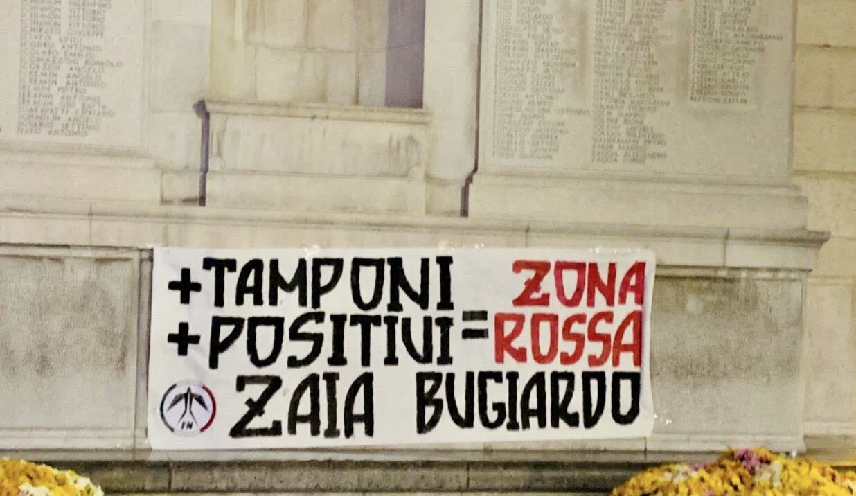 Striscione Forza Nuova anche a Padova sul pericolo zona rossa: “Zaia bugiardo”