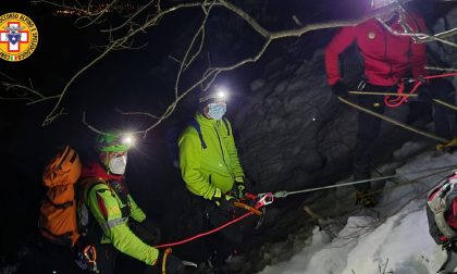 Perde il controllo della bici e cade sul sentiero che porta all'Eremo di Monte Ricco