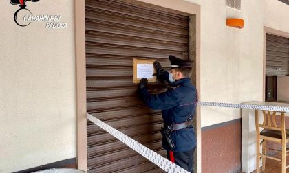 Sorprese 6 persone a consumare bevande e cibo: chiuso bar a Rovolon