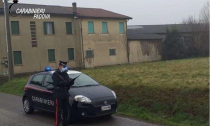 Controllo nel laboratorio tessile a Borgo Veneto: scoperta manodopera clandestina