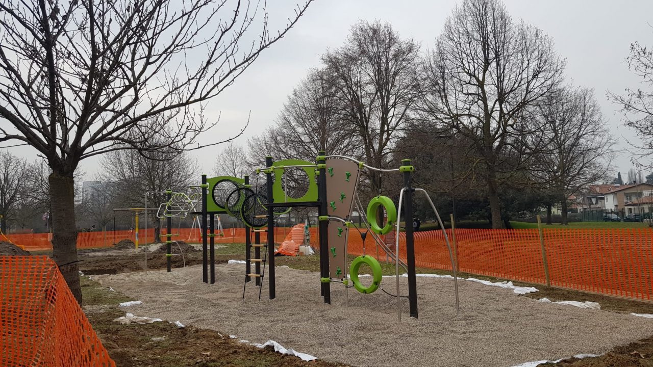 Parco Iris, iniziati i lavori per l’installazione delle nuove aree gioco