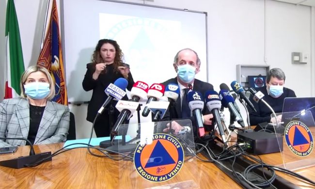 Ipotesi acquisto vaccini dalla Regione, Zaia furioso per le critiche: “Assurdo, solo odio personale”