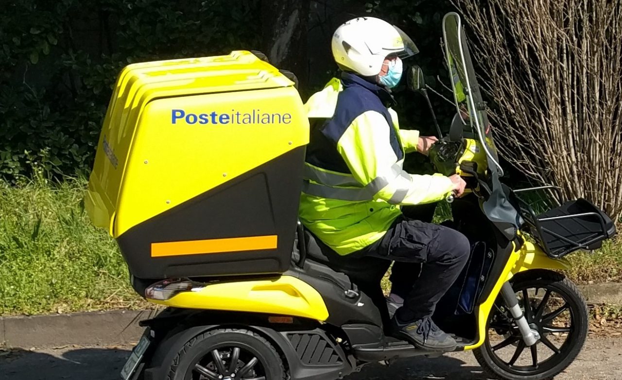 In servizio i nuovi mezzi ecologici di Poste Italiane