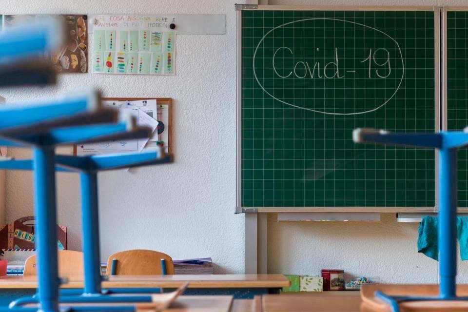 Variante inglese, ordinanze d’urgenza: sospesa la didattica in presenza in quattro scuole dell’Alta Padovana