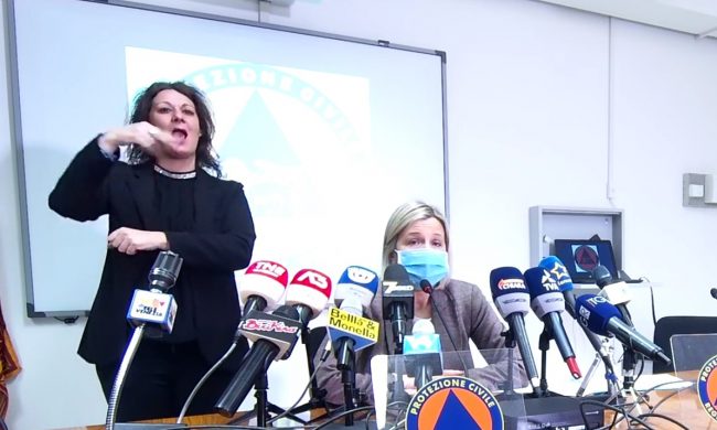 Covid, Zaia “assente” giustificato. Lanzarin: “Conferenza Regioni convocata d’urgenza”