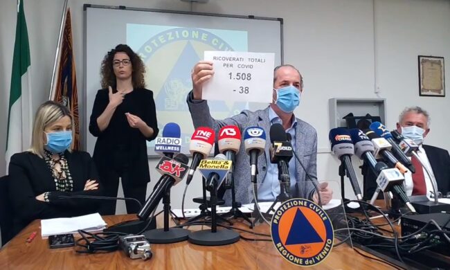 Covid, Zaia: “Ci sono 72mila posti liberi per gli over 60. Fatevi avanti” | +963 positivi | Dati 28 aprile 2021
