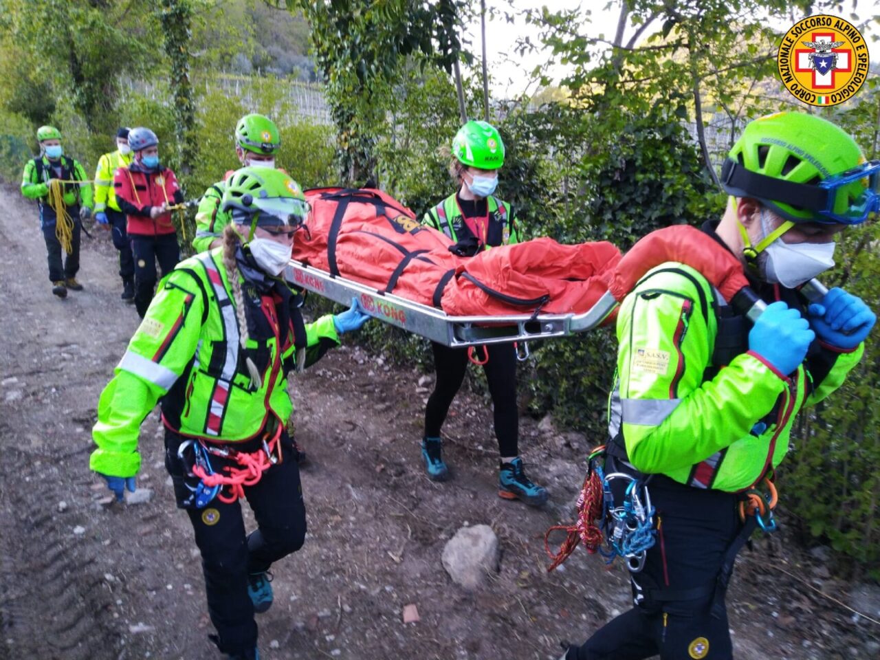 Granfondo Spaccapria, rovinosa caduta dalla mountain bike: soccorsa 23enne ferita