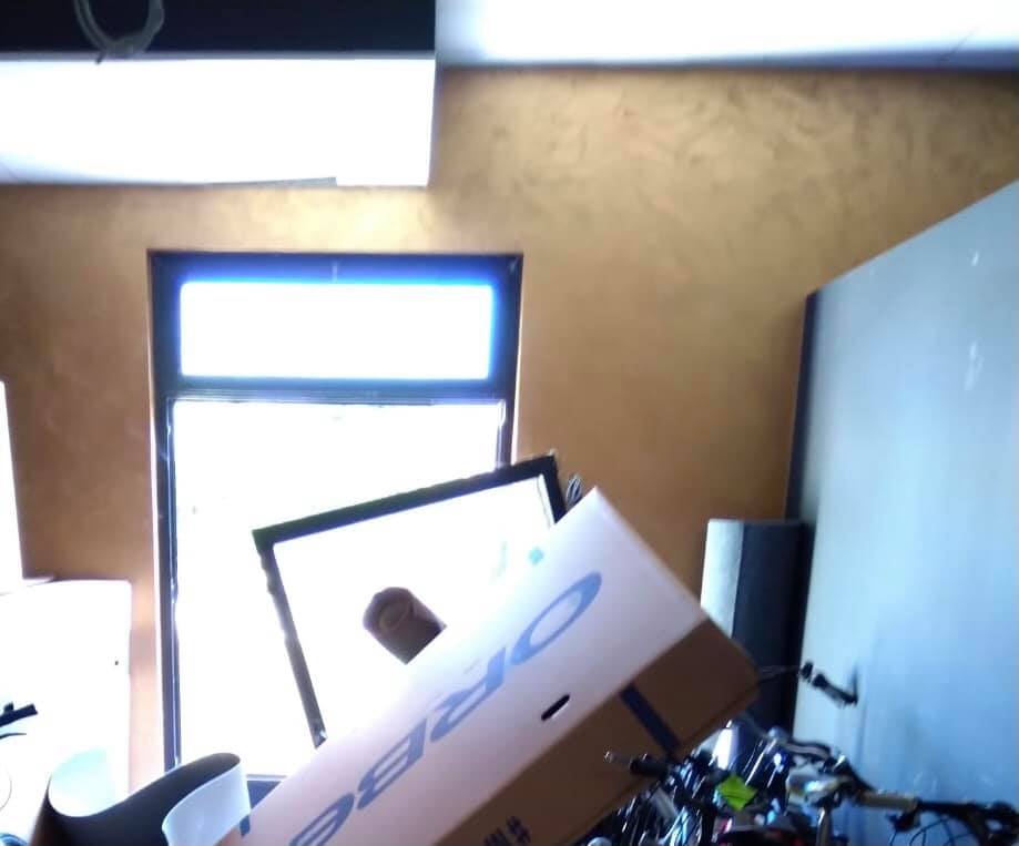 Maxi furto al negozio sportivo “Ride X-Treme” di Este: ladri in fuga con 20mila euro di biciclette