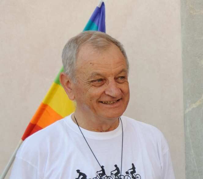 Il “prete pacifista” precursore di Greta Thunberg: ecco chi è don Bizzotto