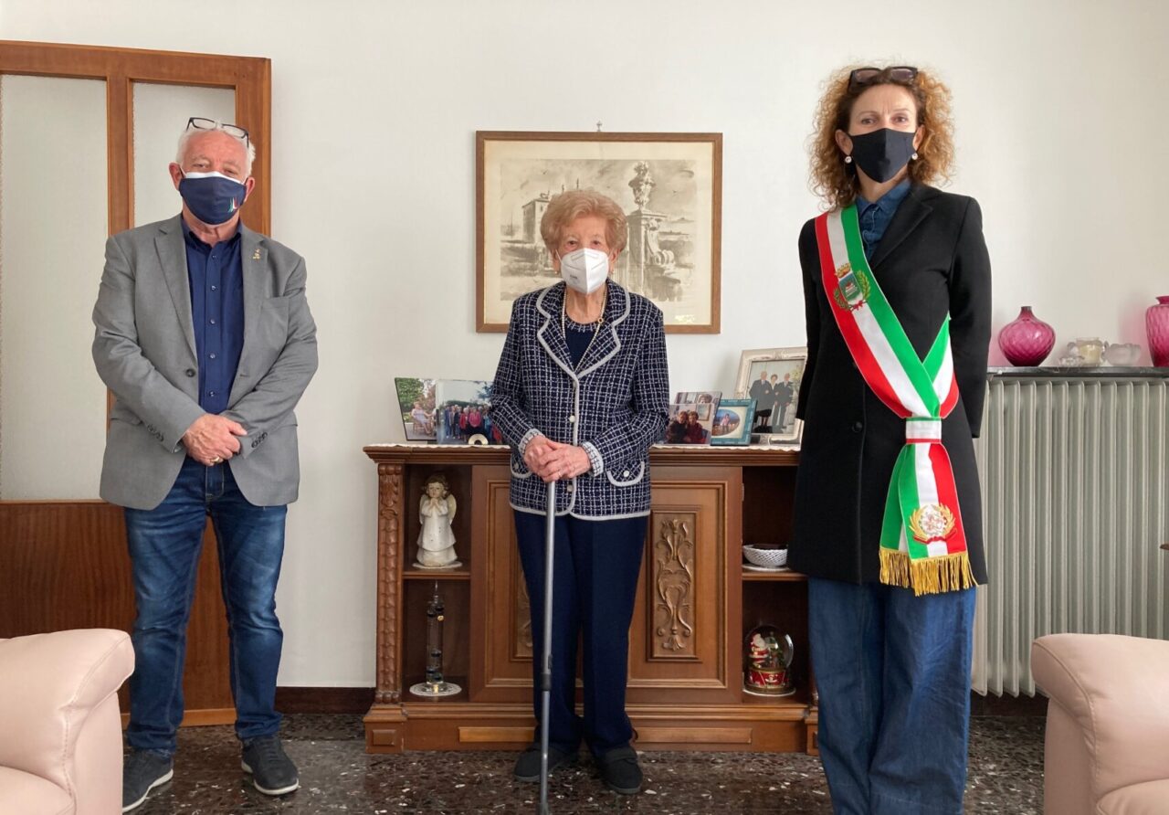Selvazzano: i cent’anni di Elena Gottardo, la maestra “mancata” che preferì fare la mamma
