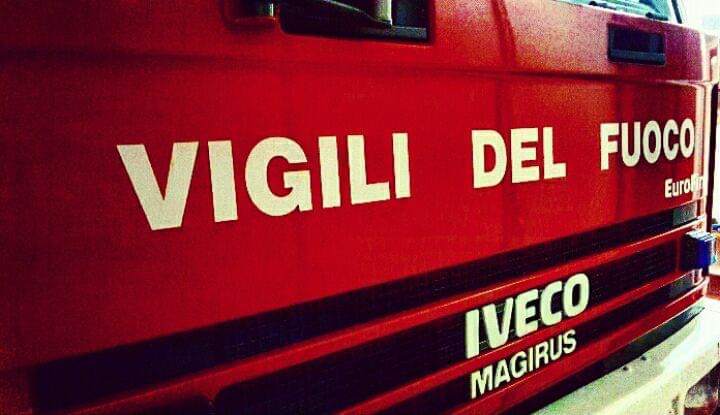 Trebaseleghe, getta mozzicone sul divano e scoppia l’incendio: denunciato 54enne: Era scappato
