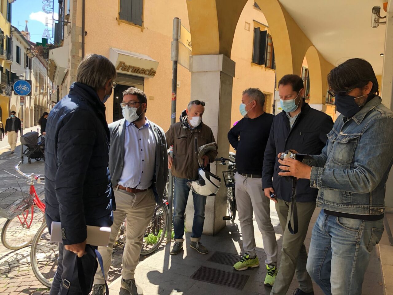 Ripartenza attività a Padova, in centro si amplia la zona pedonale per favorire i tavoli all'aperto
