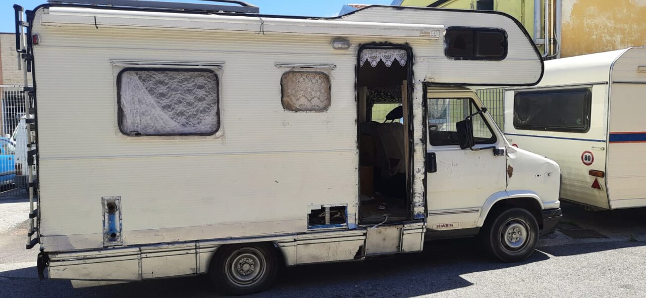 Nomadi a Padova, estesa l’ordinanza che vieta la sosta a camper e veicoli