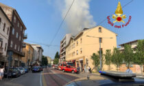Incendio viale Arcella Padova: i video e le foto, due intossicati nell'appartamento mansardato