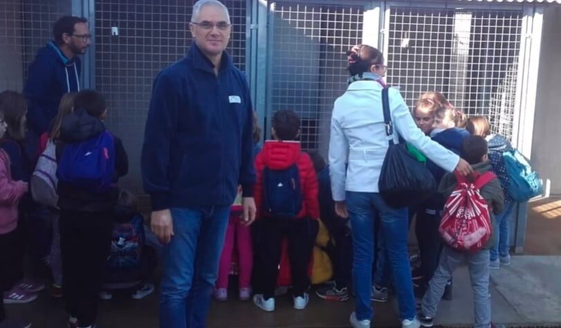 Addio al dottor Mirco Longo, veterinario che insegnava ai bambini la cura e il rispetto per gli animali