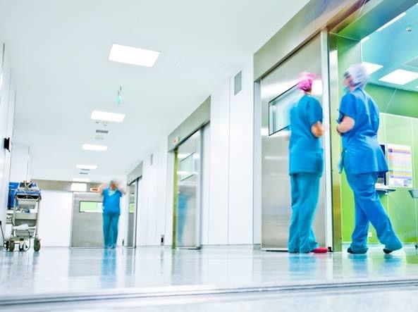 Formazione OSS, il Tar Veneto blocca la Regione. Lanzarin: “Attività a rischio in ospedali e case di riposo”