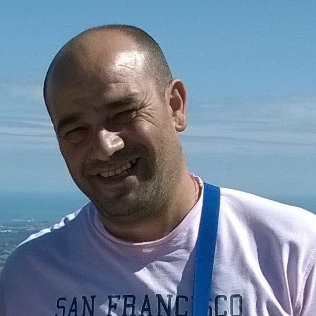 Malore fatale mentre fa lavori di potatura: operaio 52enne si accascia e muore