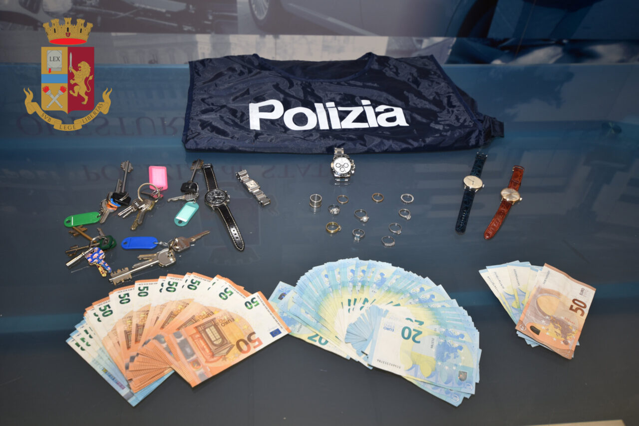 Prima guadagnava la fiducia delle famiglie poi le derubava: scoperta babysitter ladra