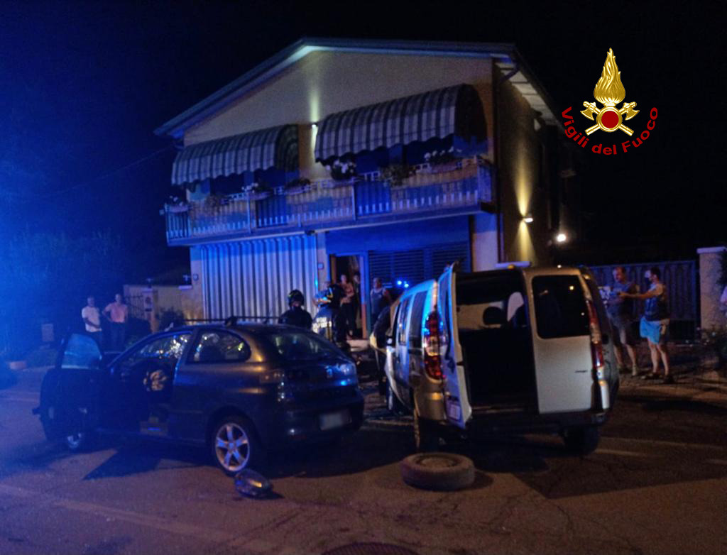 Fossalta di Trebaseleghe, scontro tra auto: due feriti