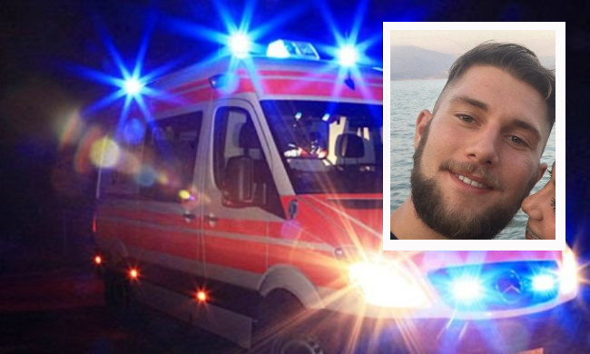 Una civetta gli sbatte contro il casco: pallanuotista cade dalla moto e muore a 24 anni