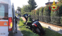 Cittadella, le foto dell'auto finita rovesciata nella canaletta: ferita una donna