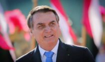 Anguillara vota per la cittadinanza onoraria a Bolsonaro, il Pd: "Vergognoso"