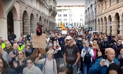 Padova, corteo No Green pass: 92 partecipanti