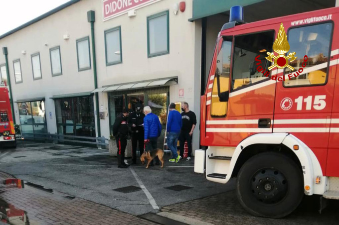 Cittadella, principio d’incendio nel colorificio: intossicata la titolare