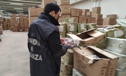 Sequestrati oltre 70mila souvenir veneziani con falsa indicazione d’origine “made in Italy”