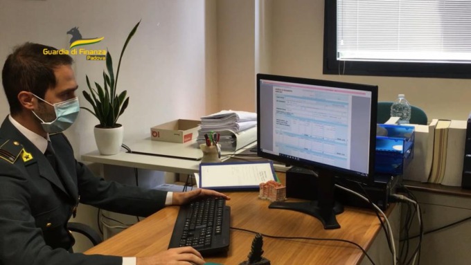 Scoperte fatture false e mancato versamento dell’Iva: sequestri per oltre 6 milioni