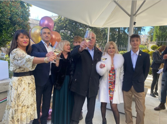 In centro a Conegliano apre il nuovo Coffee Living di Manuel Caffè