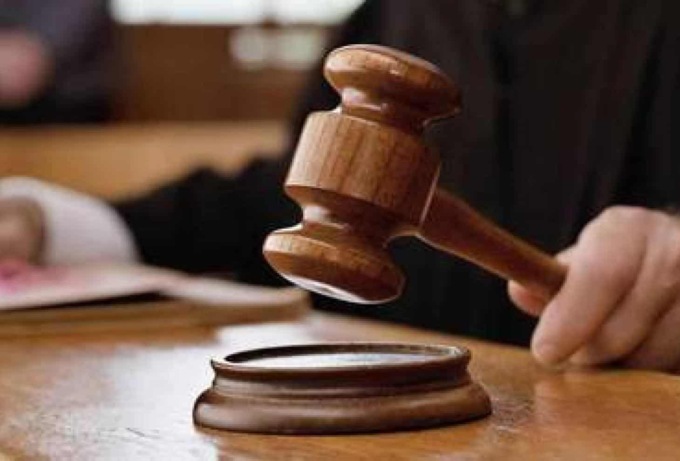 Via alle udienze sugli atti di nascita impugnati dalla Procura, mamme arcobaleno in protesta davanti al Tribunale