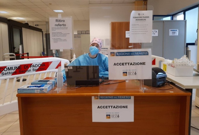 Positivo al Covid, ma ha la residenza fuori regione: “La mia odissea burocratica tra dati e tamponi”