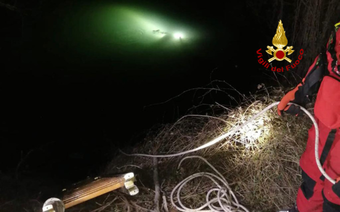 Tragico incidente a Barbona, finisce con l’auto nell’Adige: morto 45enne di Sant’Urbano